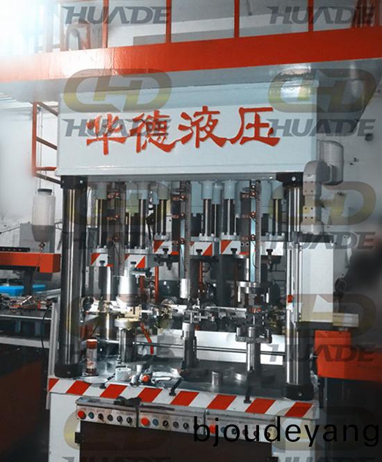 HDY多工位自動(dong)拉伸機(ji)